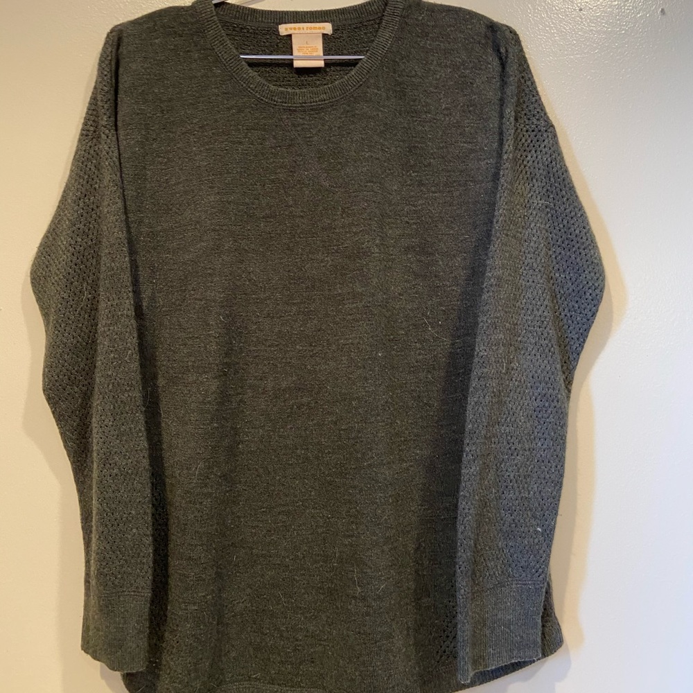 Women’s sweater